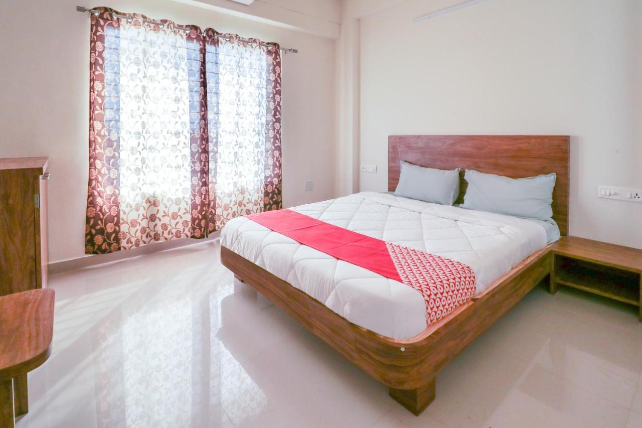Oyo 63903 Hotel Shree Ram Villa Dwārka Eksteriør billede