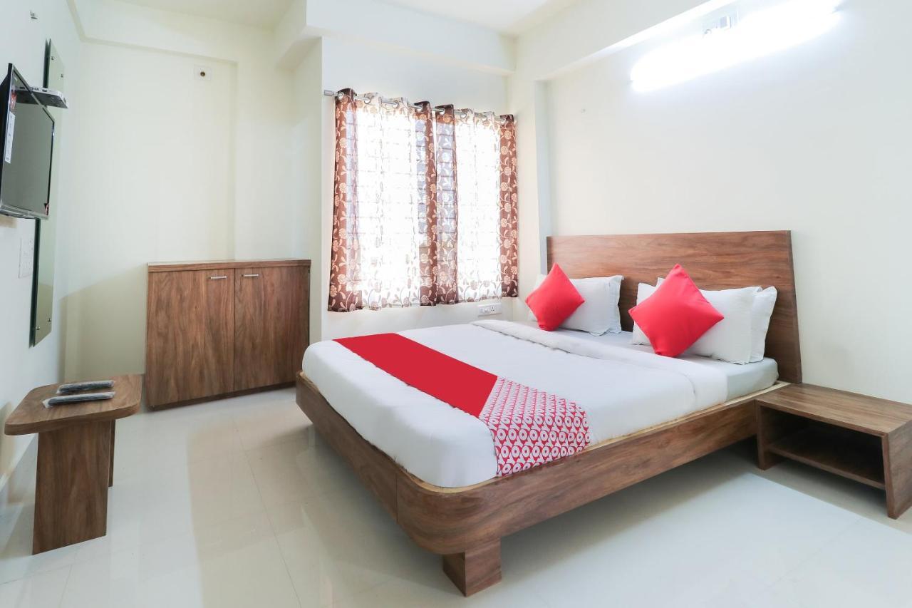 Oyo 63903 Hotel Shree Ram Villa Dwārka Eksteriør billede