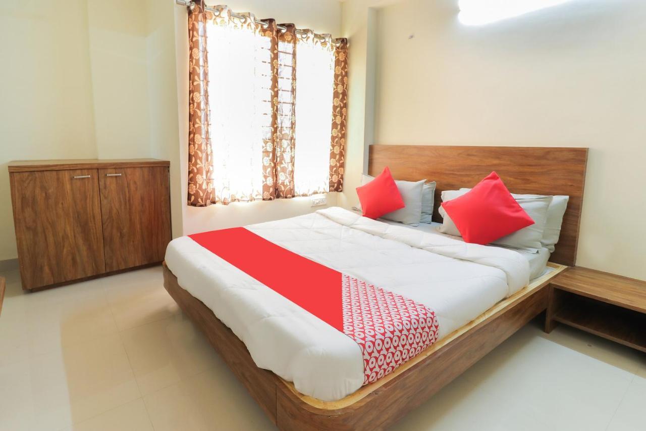 Oyo 63903 Hotel Shree Ram Villa Dwārka Værelse billede