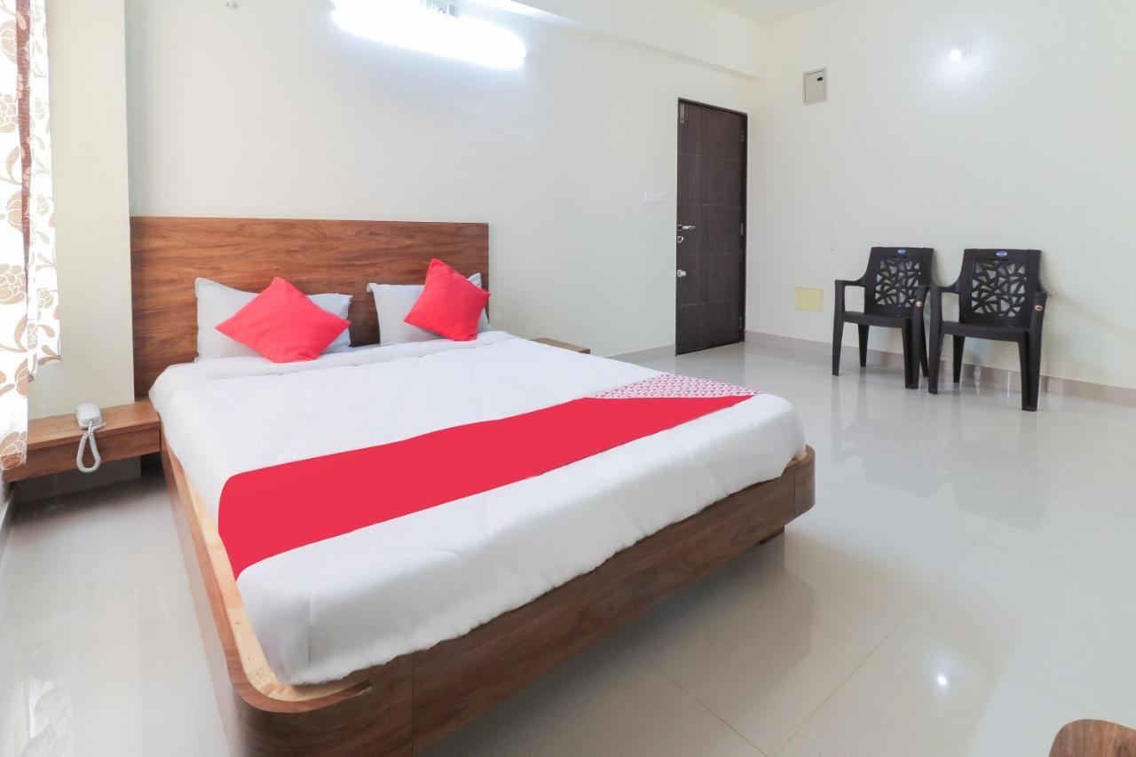 Oyo 63903 Hotel Shree Ram Villa Dwārka Eksteriør billede