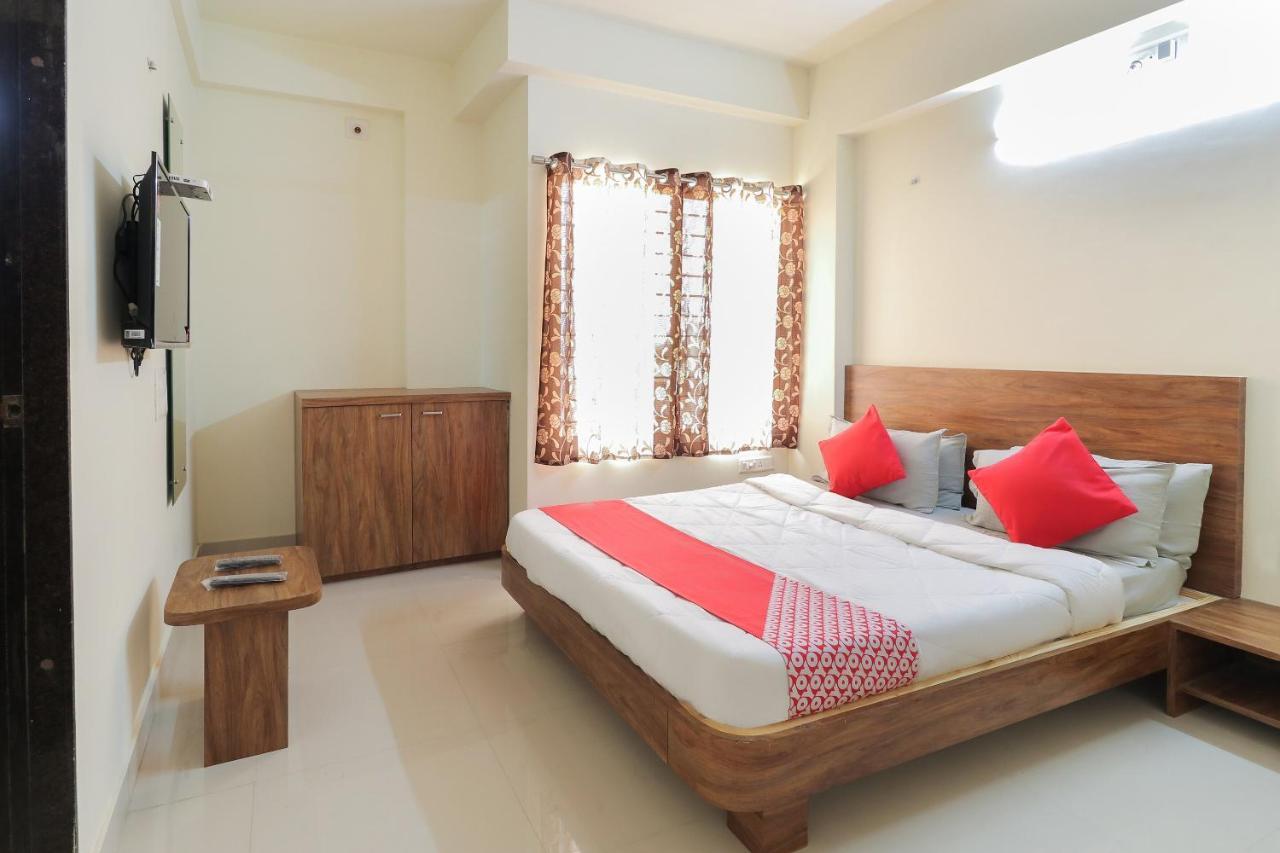 Oyo 63903 Hotel Shree Ram Villa Dwārka Eksteriør billede